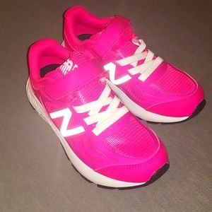 Little girl New balance running shoes